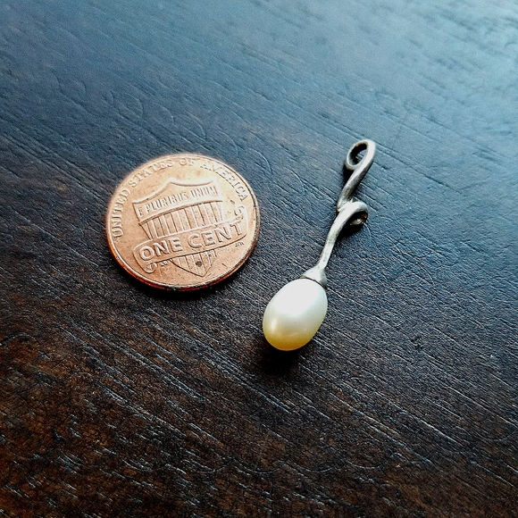 Pearl Swirl 925 Sterling Silver Pendant - Picture 1 of 2